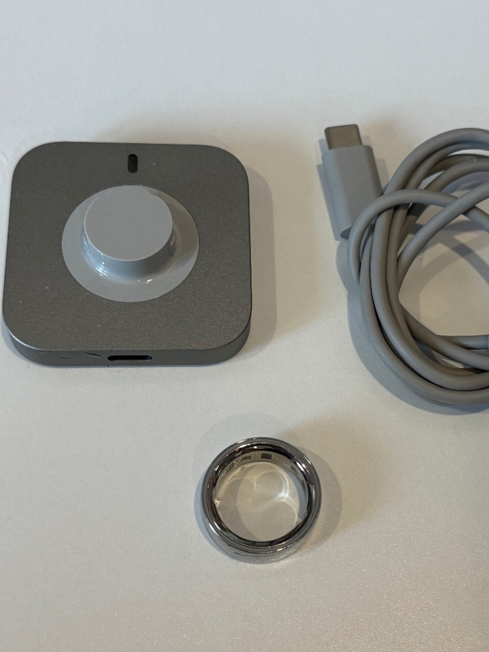 OURA RING 4 SIZE 8 SILVER